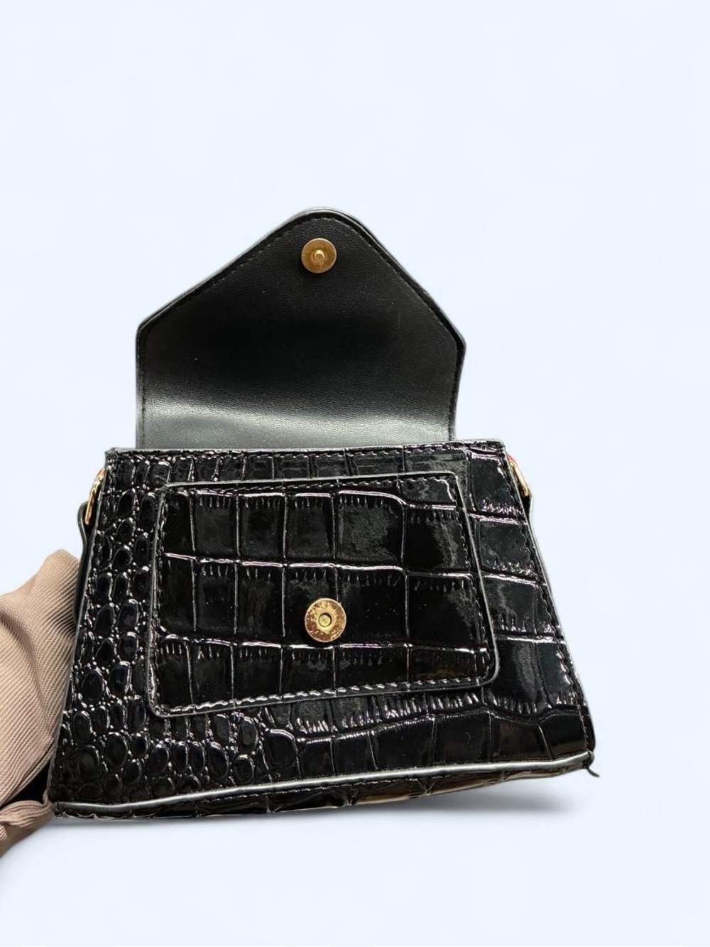 SHEIN Black Croc-Embossed Crossbody Bag with Gold Hardware